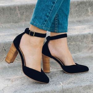 SOLUDOS Collette Black Velvet d’Orsay Heels 6